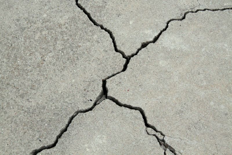 Cracked Concrete Restoration