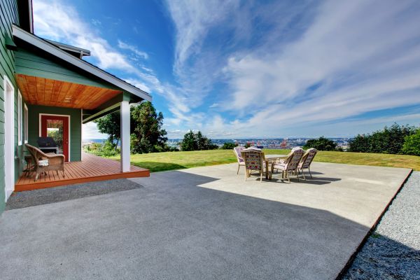 Cost of Concrete Deck Repair in Des Moines