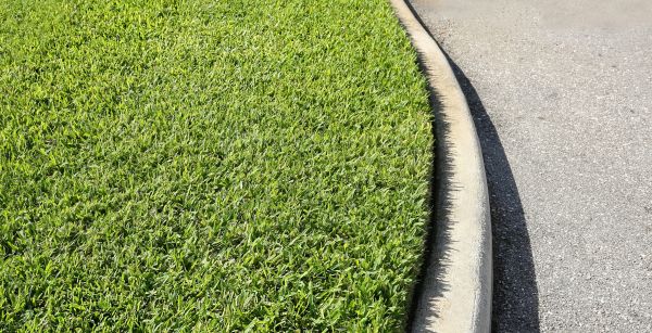 Driveway Curb Repair in Des Moines
