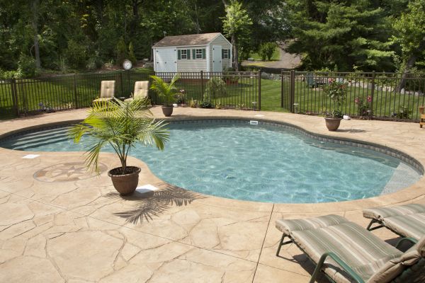 Cost of Pool Deck Resurfacing in Des Moines