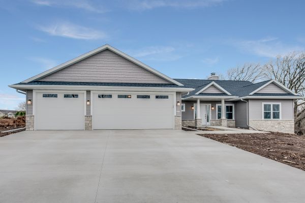 Cost of Concrete Driveway Resurfacing in Des Moines